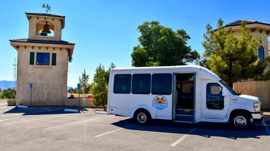 Scenic Las Vegas / Pahrump Wine Tasting Tour and Food - Who this tour is best for