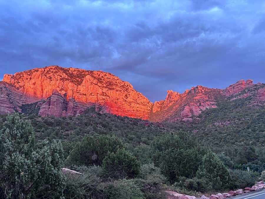 Sedona: E-Bike Sunset Tour to 7 Sacred Pools and Stupa - Amitabha stupa: a calm first stop before the red rock views