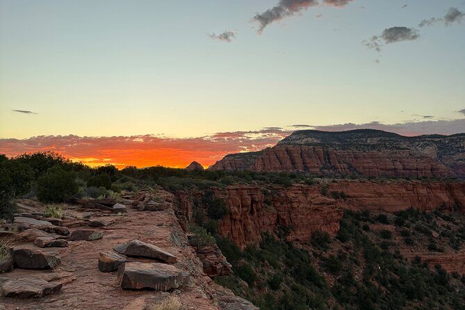 Sedona Night Hike and Stargazing - Laser-guided constellations: how the sky becomes clear fast