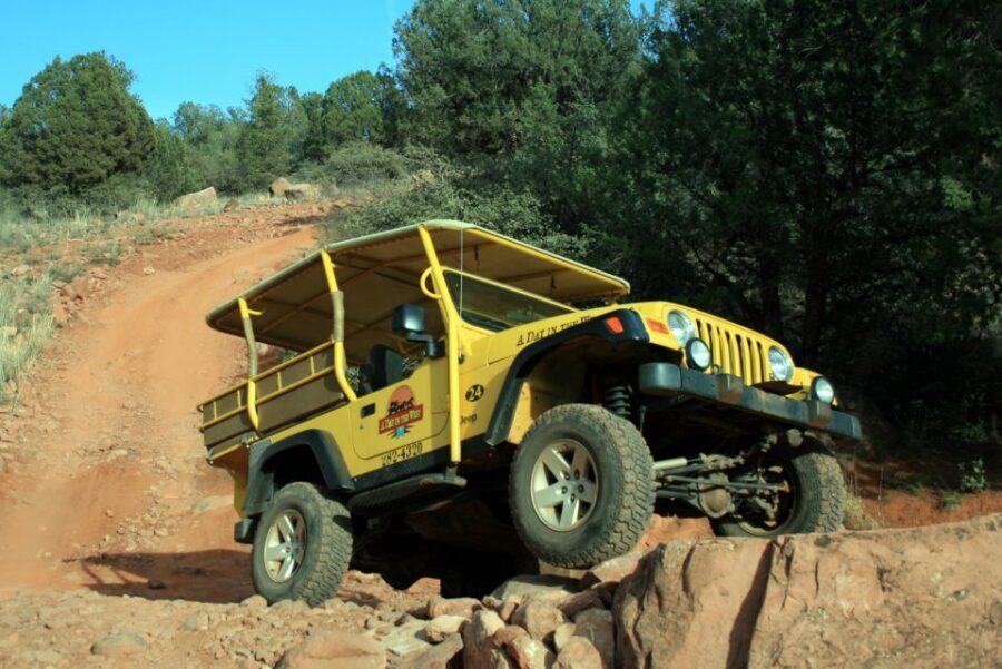 Sedona: PRIVATE Extreme Diamondback Gulch 4x4 Jeep Tour - The Ride Portion: High Desert Off-Roading in Diamondback Gulch