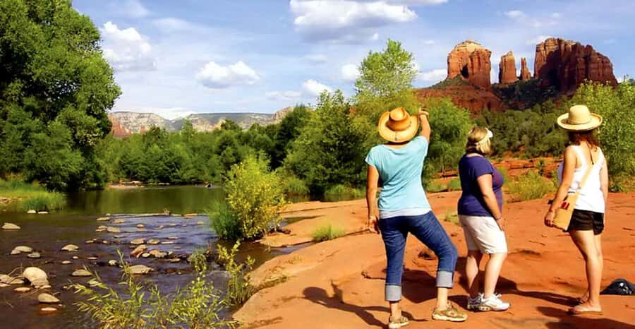 Sedona: Private Mystic Earth Vortex Jeep Tour - The first hike: upflow vortex power and 360-degree views