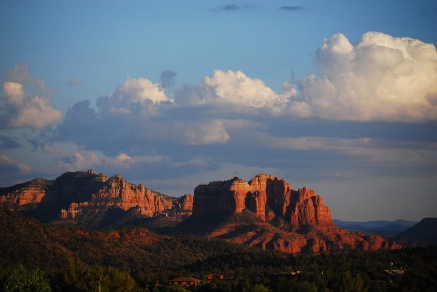 Sedona: PRIVATE Pavement 2-Hour Highlights Jeep Tour - Road-only Jeep tour: what you gain, what you miss