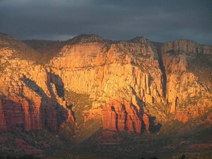Sedona: PRIVATE Pavement 2-Hour Highlights Jeep Tour - Cathedral Rock: the iconic start and why it works