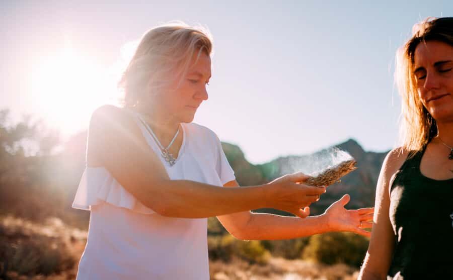 Sedona: Vortex Tour with a Spiritual Guide - Choosing iconic vortex sites vs lesser-known stops