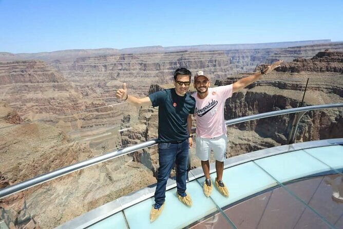 Spanish Grand Canyon Tour with Skywalk Access and Lunch - Grand Canyon West: guided viewpoints and your Skywalk window