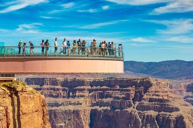 Spanish Grand Canyon Tour with Skywalk Access and Lunch - What’s included (and what you’ll need to pay separately)