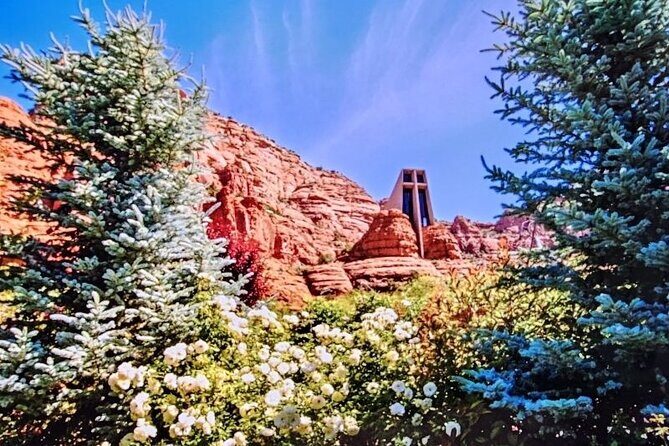 Total Sedona Tour - Tlaquepaque Village: Shopping, Art, and a Village Built Around Trees