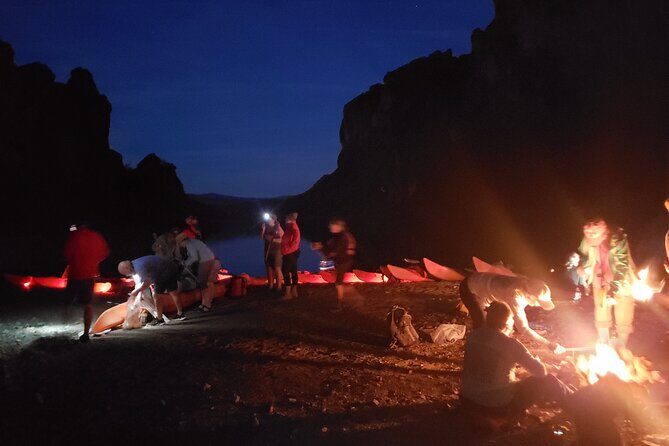 Twilight Black Canyon Kayak Tour with Bonfire Experience - Group size, guides, and the vibe: why people keep saying worth it