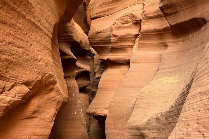 Upper Antelope Slot Canyon Guided Tour - The Walk In: Steps, Weather, and What to Wear