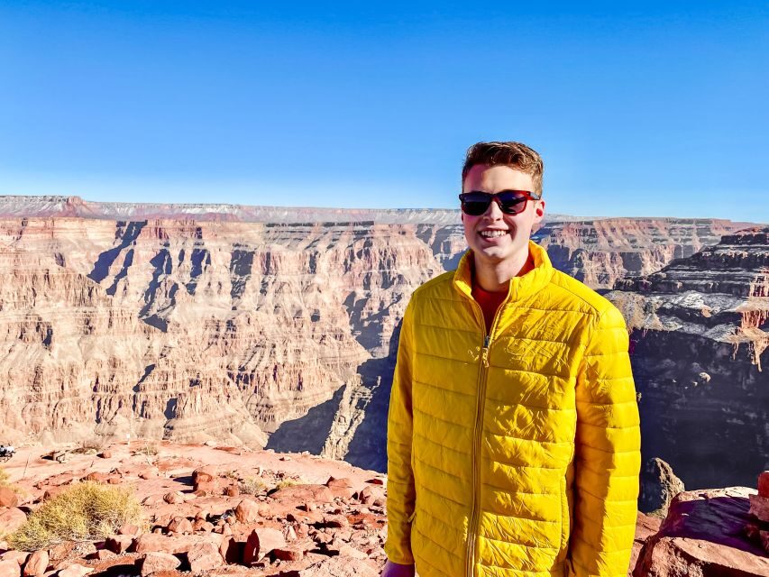 Vegas: Grand Canyon, Hoover Dam, Lunch/Skywalk Options, WiFi - The bus ride: WiFi, water, and how to make the long part easy