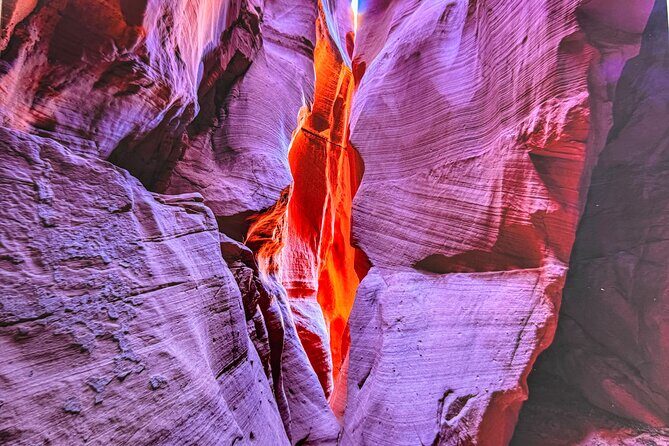 Wind Pebble Canyon Full Hiking tour through Antelope Canyon - Wind Pebble Canyon: tight slots with breathing room