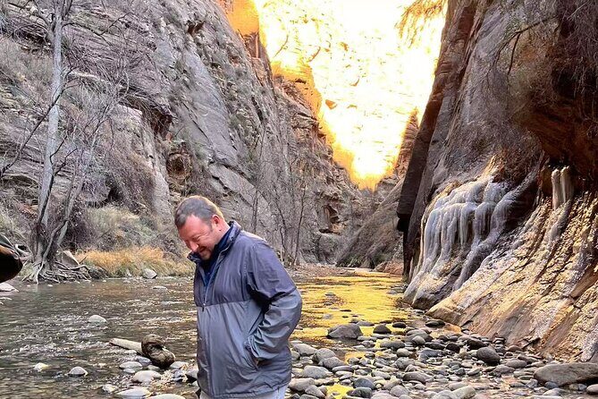 Zion National Park Hiking Tour from Las Vegas Small Group Max 14 - Hotel pickup in Vegas: how to make the morning painless